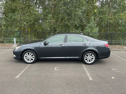 Used 2011 Lexus ES 350 w/ Preferred Accessory Package