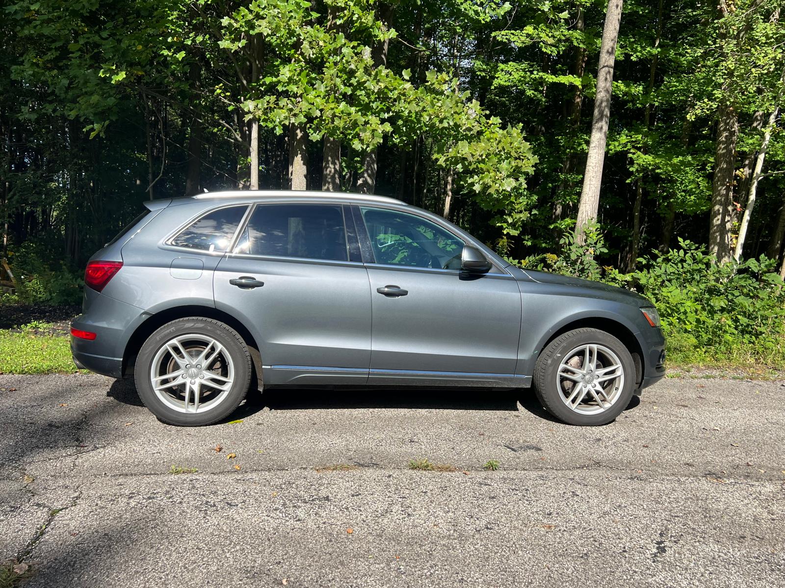 Used 2015 Audi Q5 2.0T Premium Plus w/ Technology Package AWD/4WD image 8