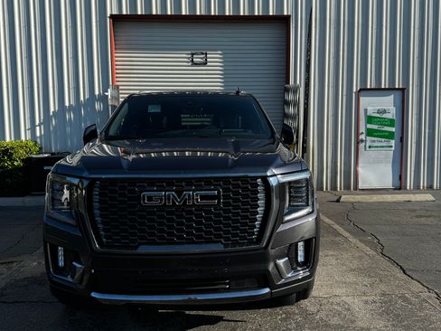 Used 2024 GMC Yukon XL Denali Ultimate image 2