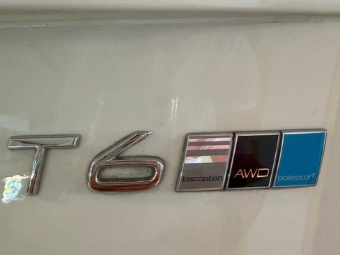 Used 2016 Volvo XC90 T6 Inscription w/ Vision Package image 12