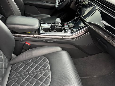 Used 2022 Audi SQ7 Prestige image 14