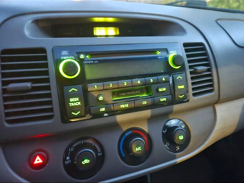 Used 2003 Toyota Camry LE image 15