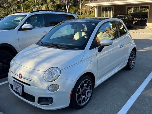 Used 2012 FIAT 500 Sport w/ Safety & Convenience Pkg image 2