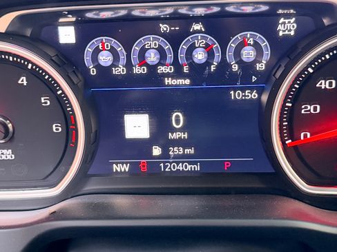 Used 2021 Chevrolet Silverado 1500 High Country w/ Technology Package image 15