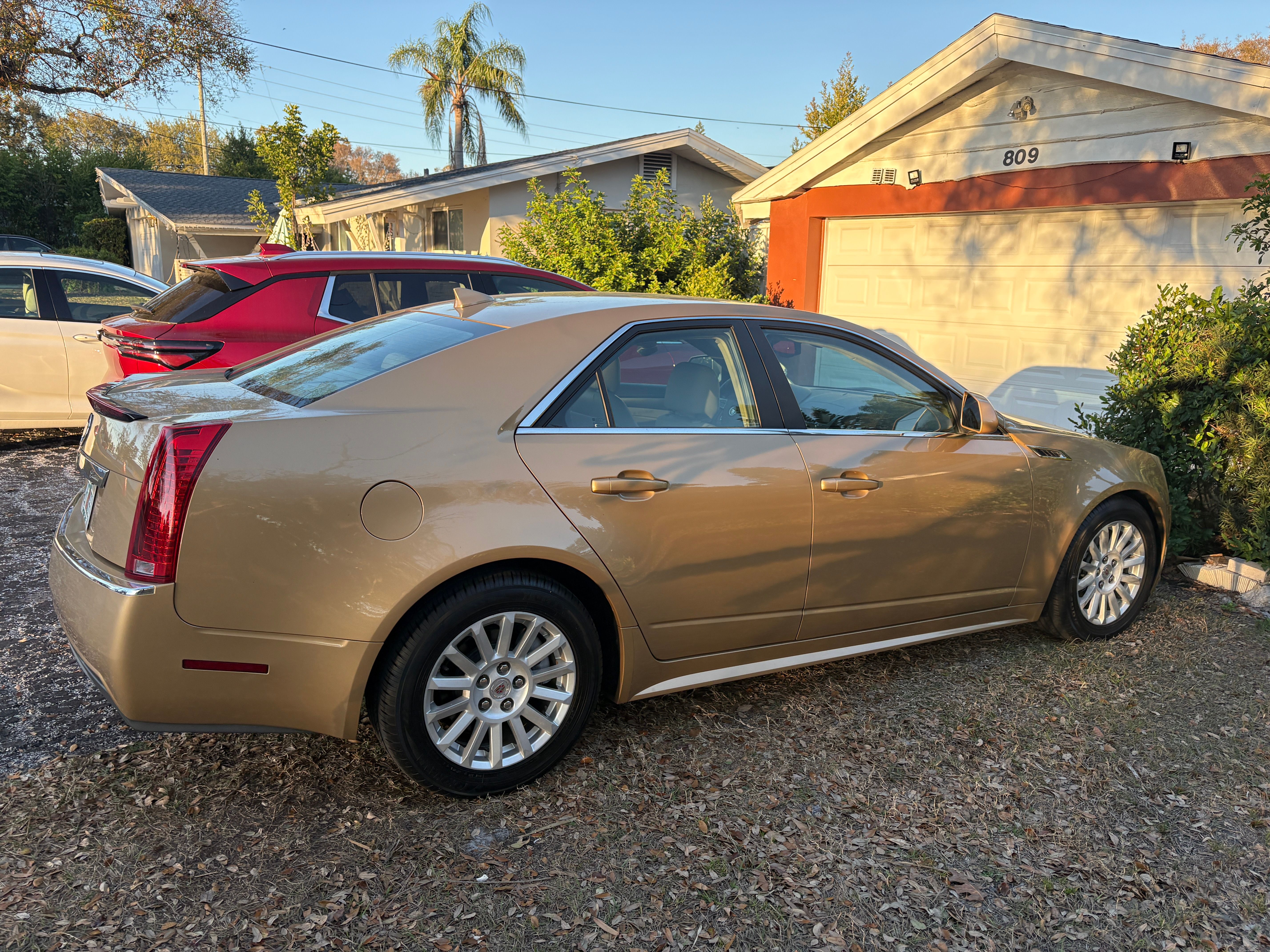 Used 2013 Cadillac CTS Luxury RWD image 1