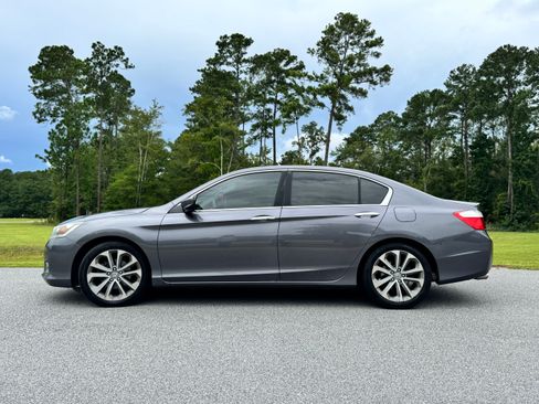 Used 2015 Honda Accord Sport image 10