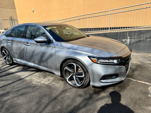Used 2019 Honda Accord Sport image 14