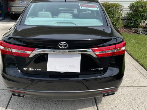 Used 2014 Toyota Avalon Limited FWD image 5