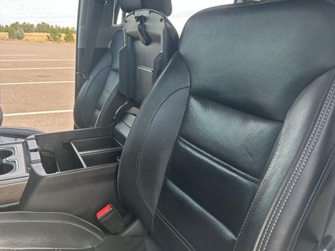 Used 2017 GMC Sierra 3500 Denali w/ Duramax Plus Package image 18