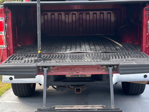 Used 2010 Ford F150 Lariat AWD/4WD image 2