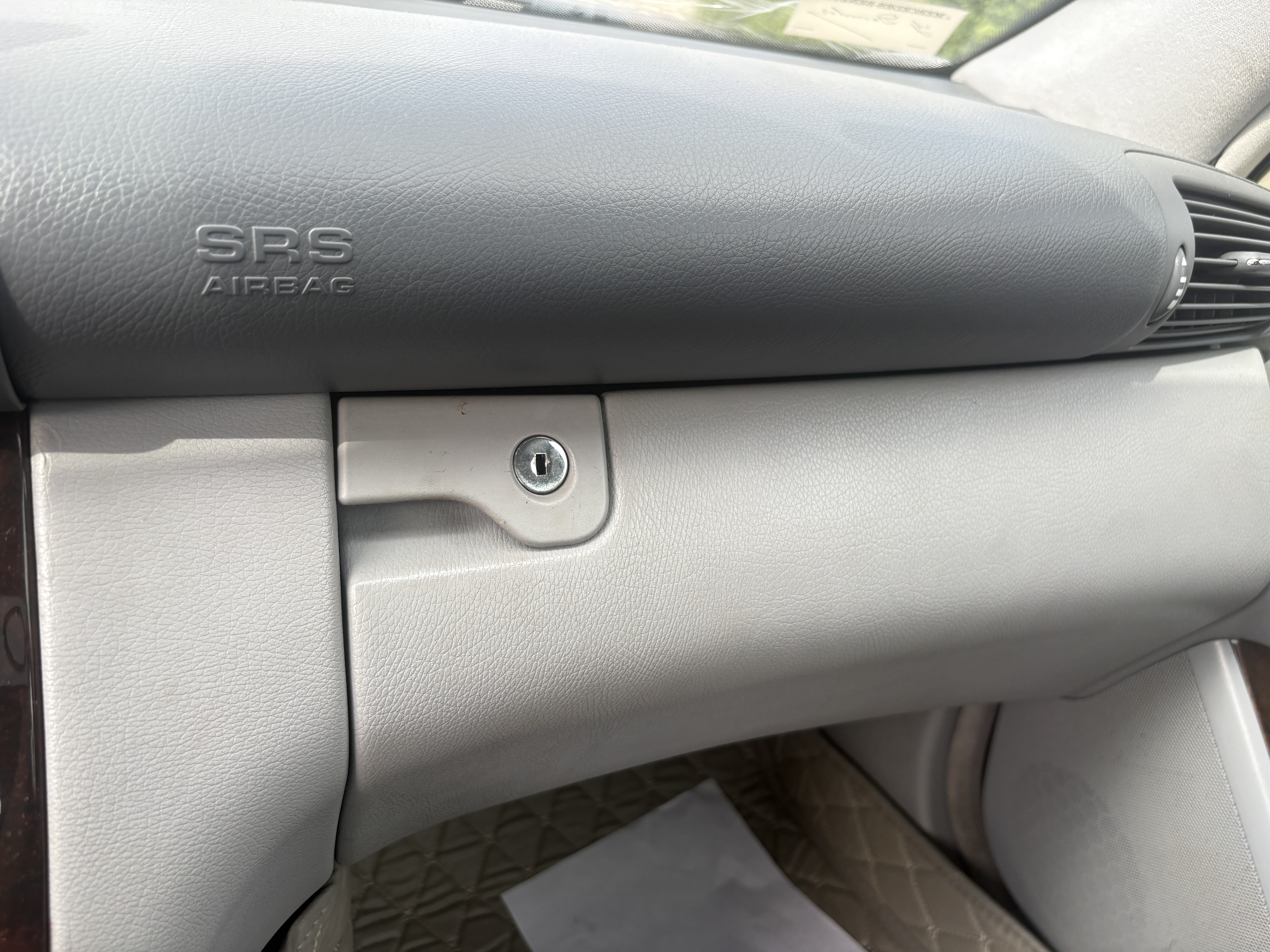 Used 2001 Mercedes-Benz C 320 Sedan image 6