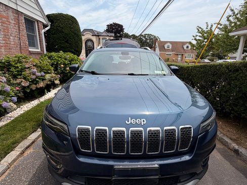 Used 2020 Jeep Cherokee Limited AWD/4WD image 1