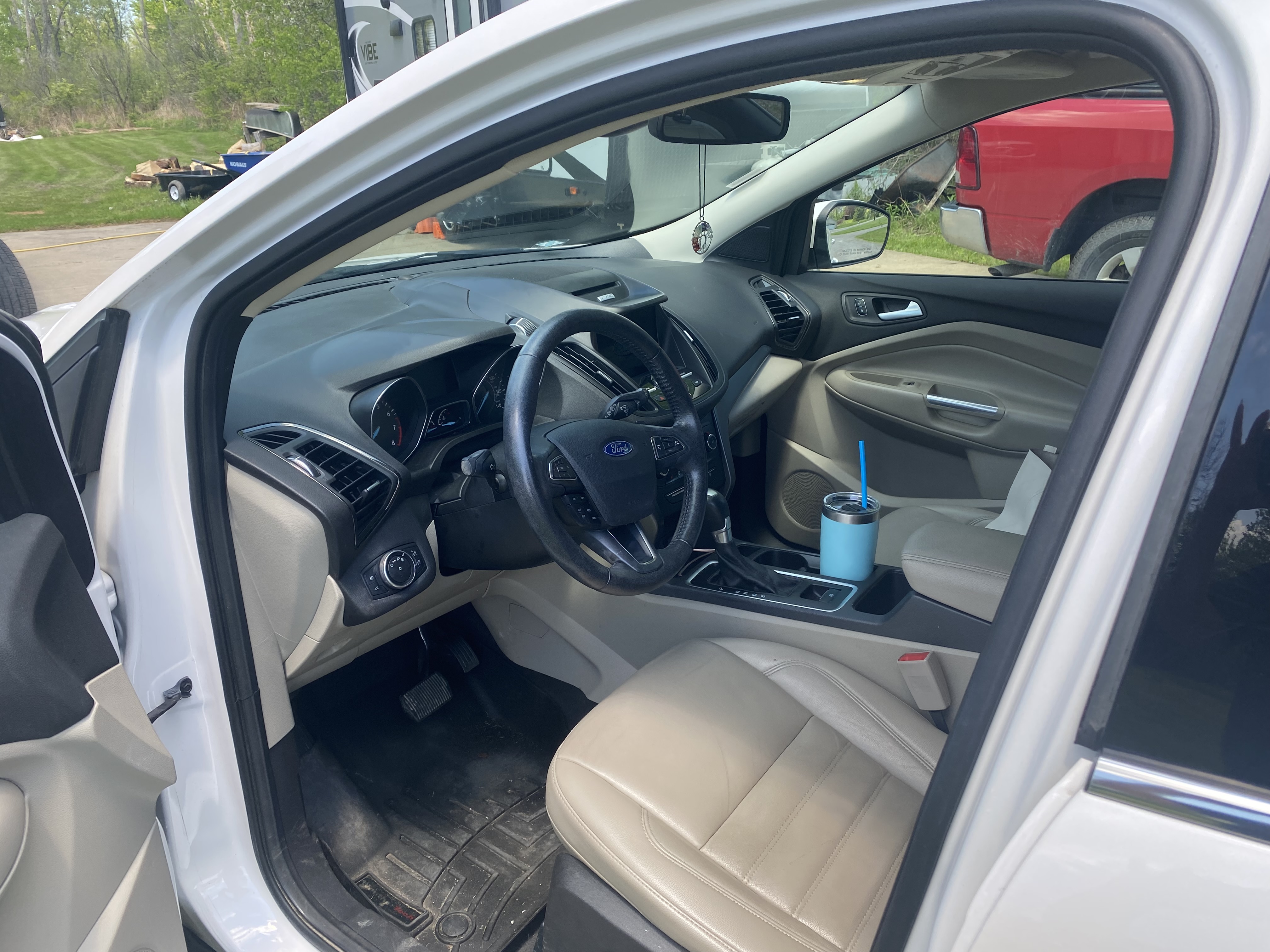 Used 2017 Ford Escape Titanium AWD/4WD image 12