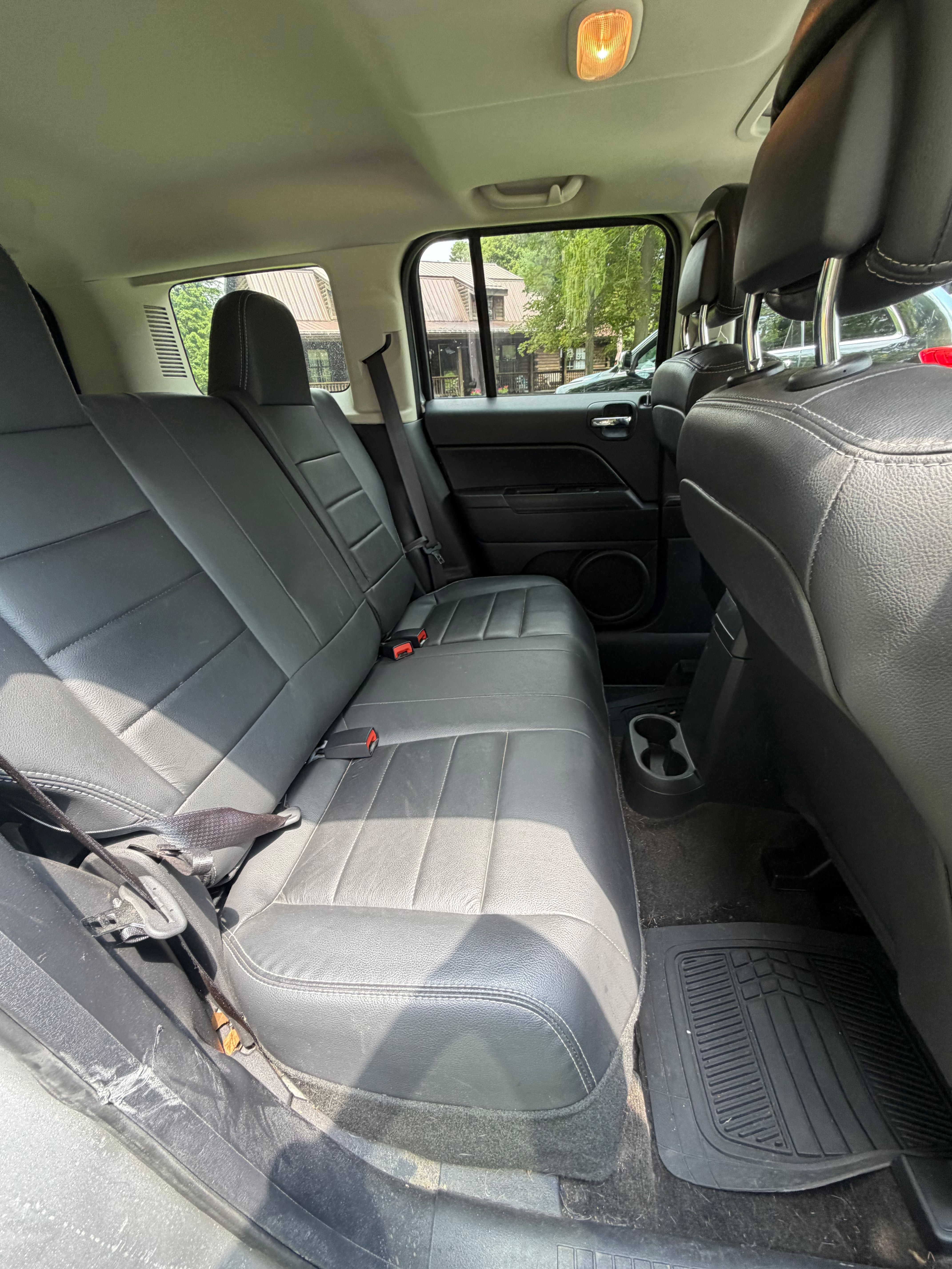 Used 2015 Jeep Patriot High Altitude AWD/4WD image 6
