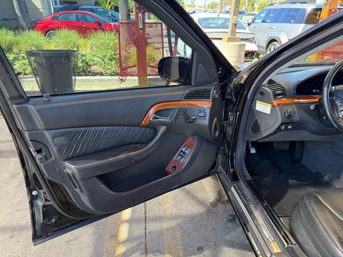 Used 2005 Mercedes-Benz S 430 S 430 Sedan 4D image 13