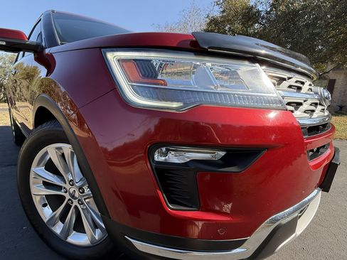 Used 2018 Ford Explorer Limited image 4