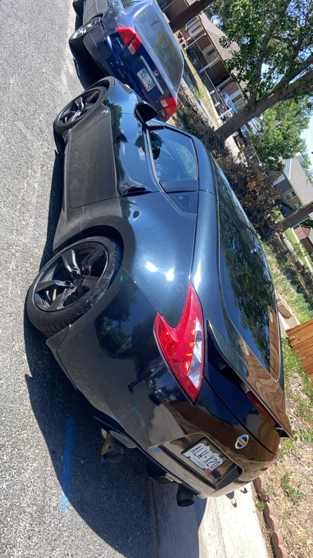 Used 2011 Nissan 370Z Coupe RWD image 6