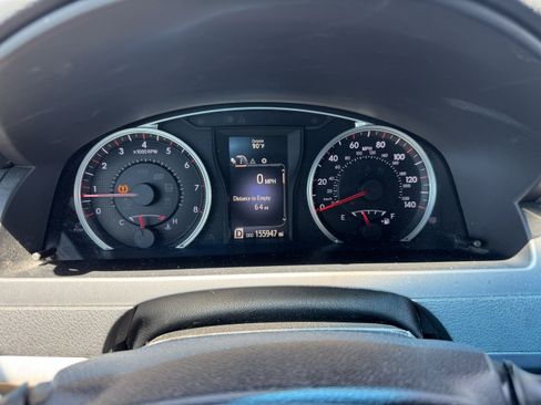 Used 2017 Toyota Camry SE FWD image 5