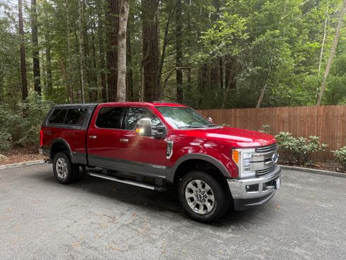 Used 2019 Ford F250 Lariat w/ Lariat Ultimate Package AWD/4WD image 15