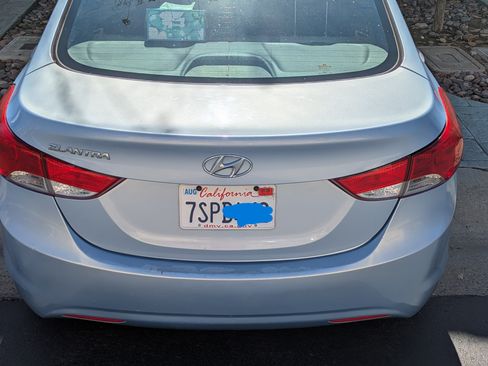 Used 2013 Hyundai Elantra GLS w/ Preferred Pkg image 12