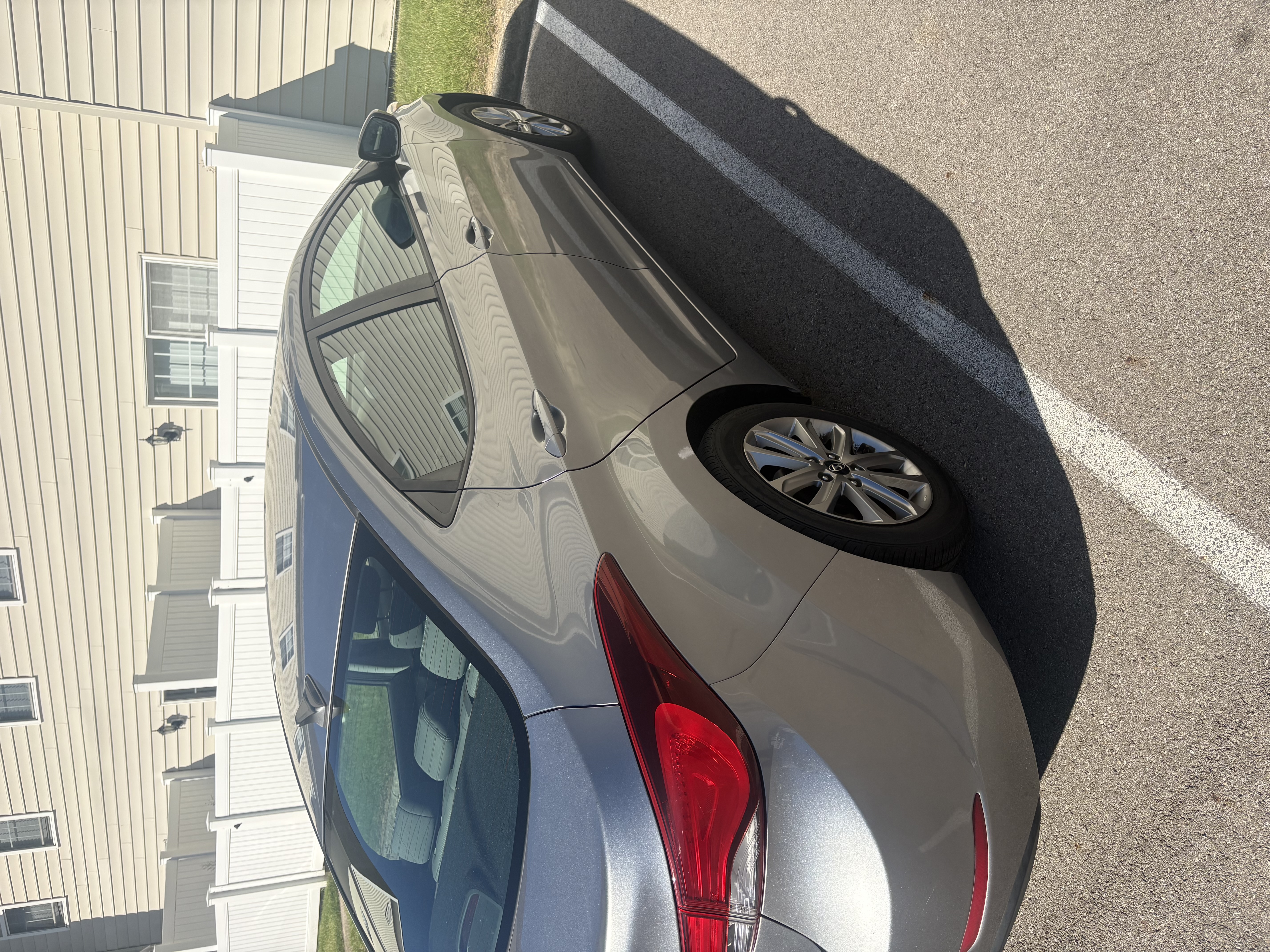 Used 2014 Hyundai Elantra SE w/ Option Group 02 FWD image 5