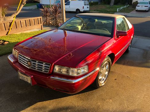 Used 2002 Cadillac Eldorado ESC w/ Preffered Equipment Group image 2