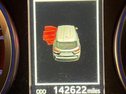 Used 2018 Toyota Highlander Limited image 8