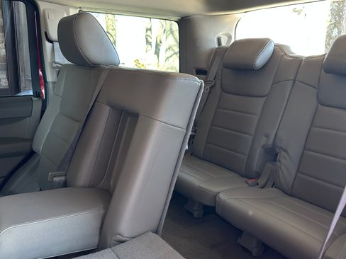 Used 2006 Jeep Commander 4WD image 11