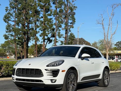 Used 2017 Porsche Macan S AWD/4WD image 1