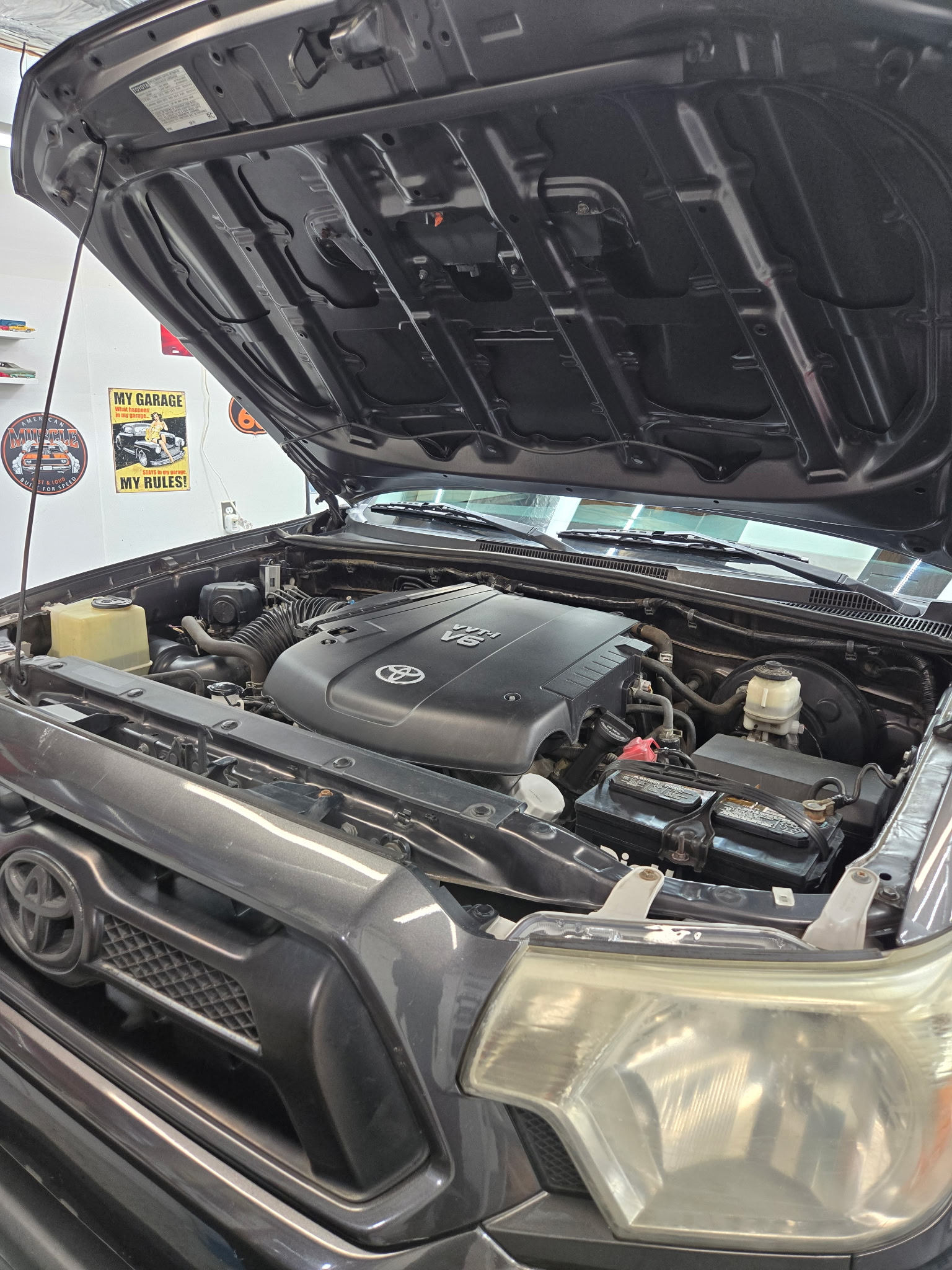 Used 2014 Toyota Tacoma 4x4 Double Cab w/ TRD Sport Package image 11