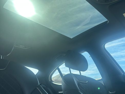 Used 2019 Genesis G70 3.3T Advanced w/ Sport Package image 19