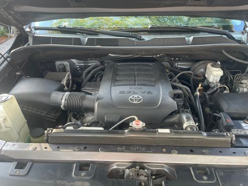 Used 2020 Toyota Tundra Limited image 11