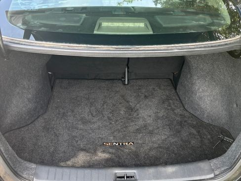 Used 2014 Nissan Sentra S FWD image 5