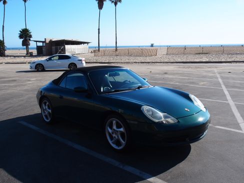 Used 2001 Porsche 911 Cabriolet image 11