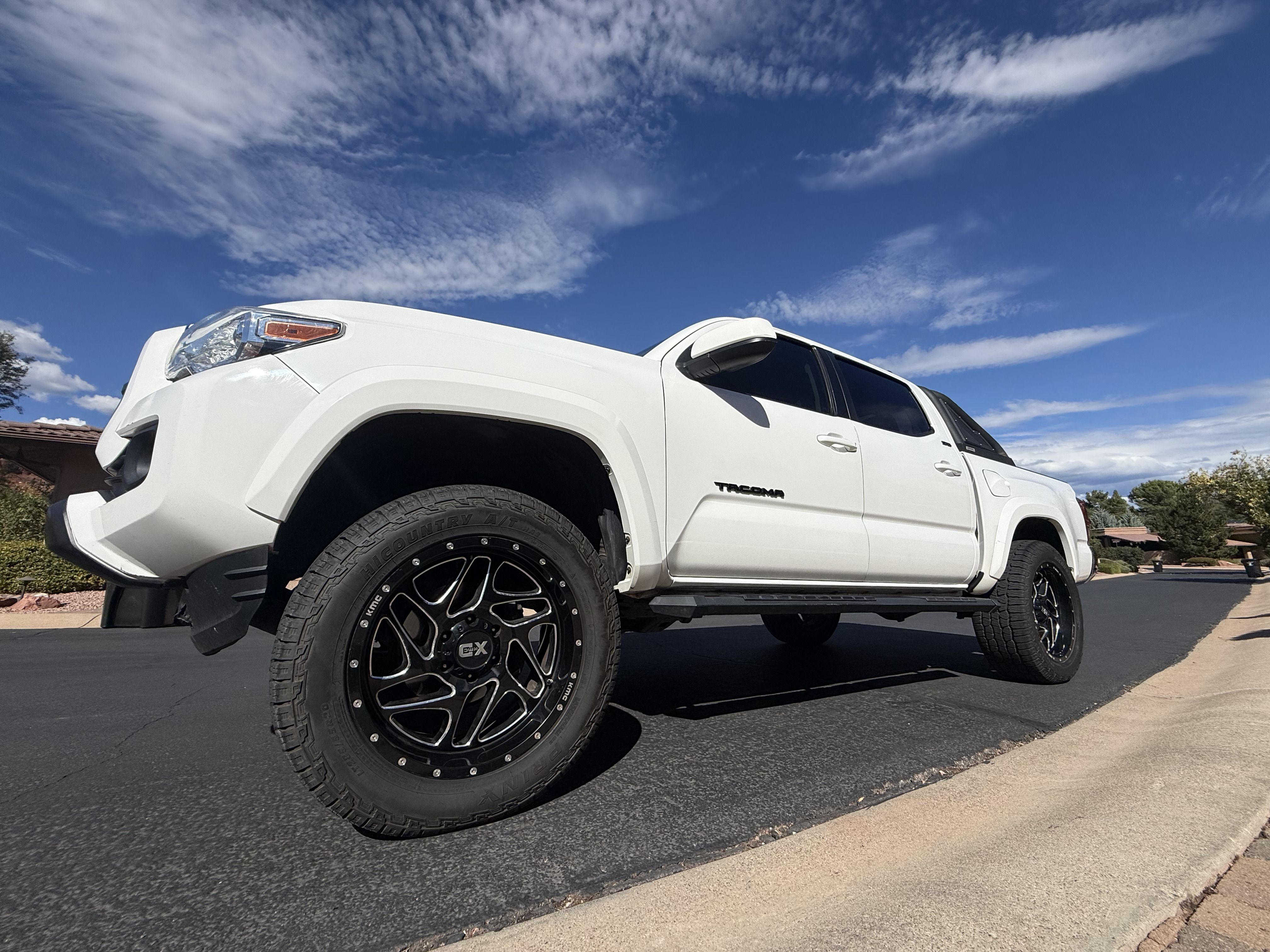 Used 2019 Toyota Tacoma SR5 AWD/4WD image 11