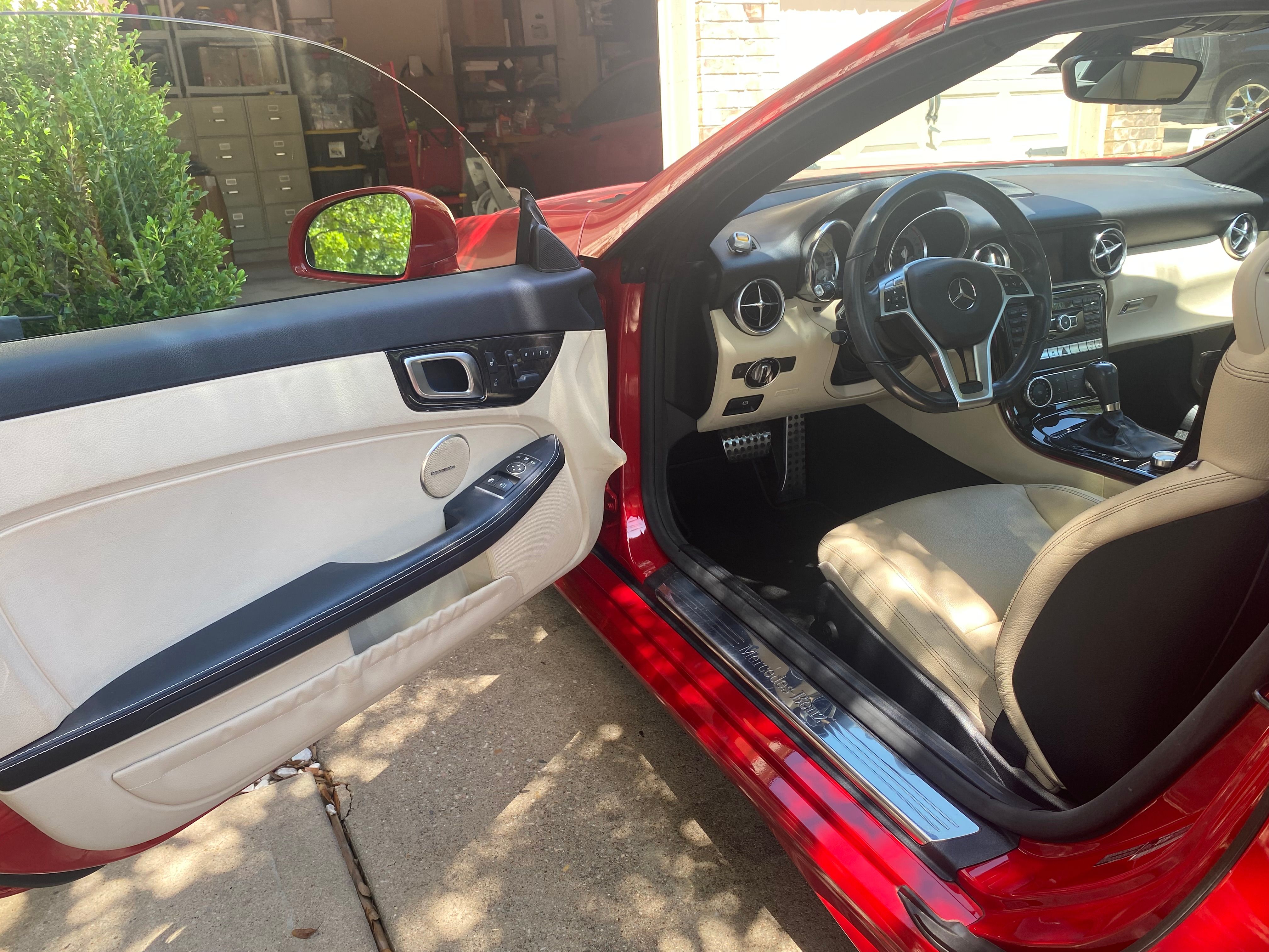 Used 2015 Mercedes-Benz SLK 250 image 7