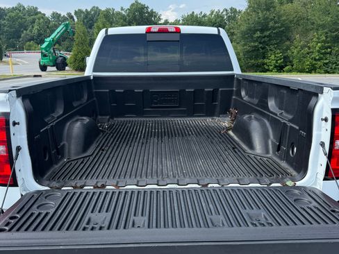 Used 2018 Chevrolet Silverado 2500 LTZ w/ Duramax Plus Package AWD/4WD image 9