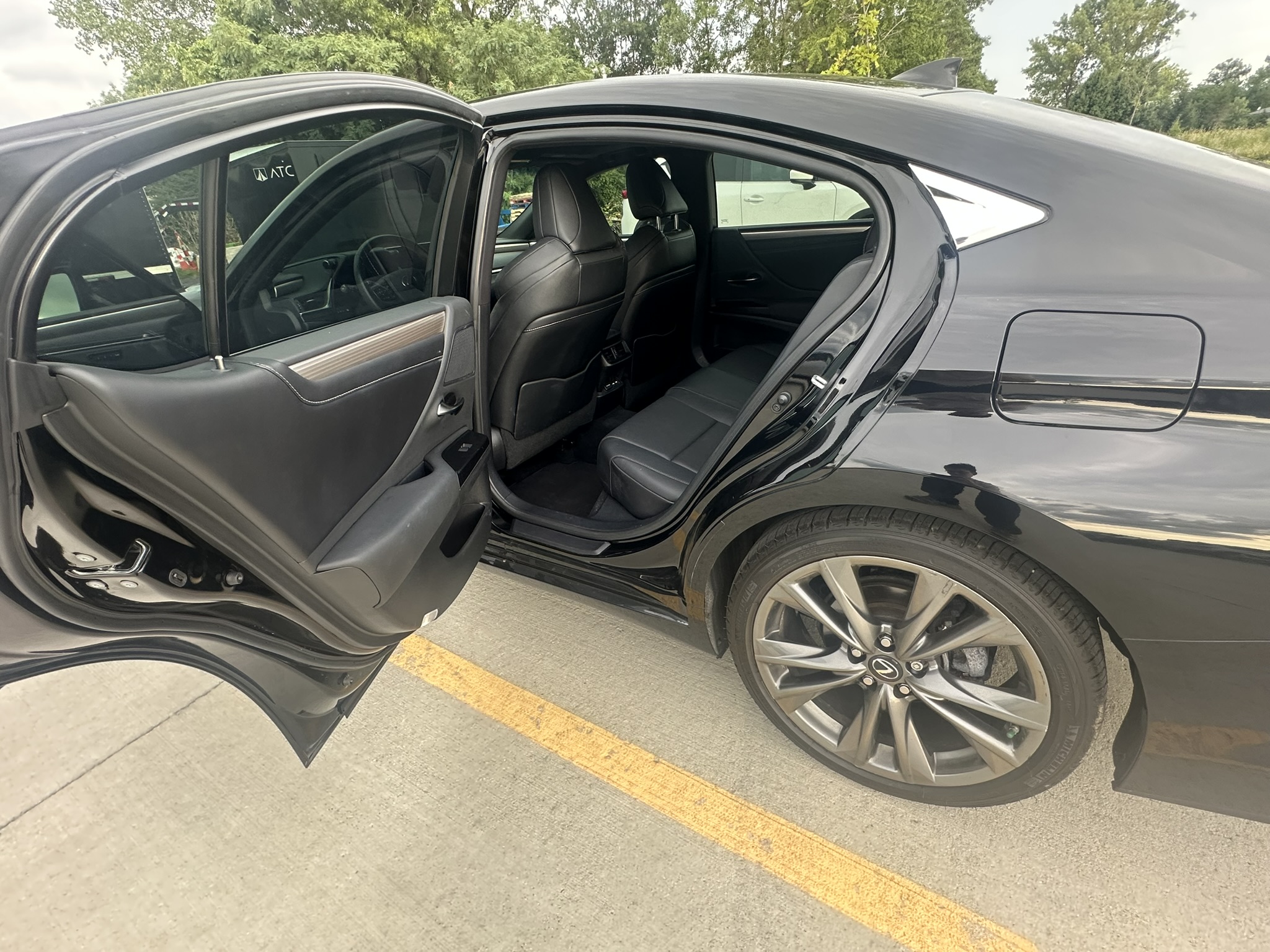 Used 2021 Lexus ES 350 F Sport w/ Accessory Package 2 FWD image 10