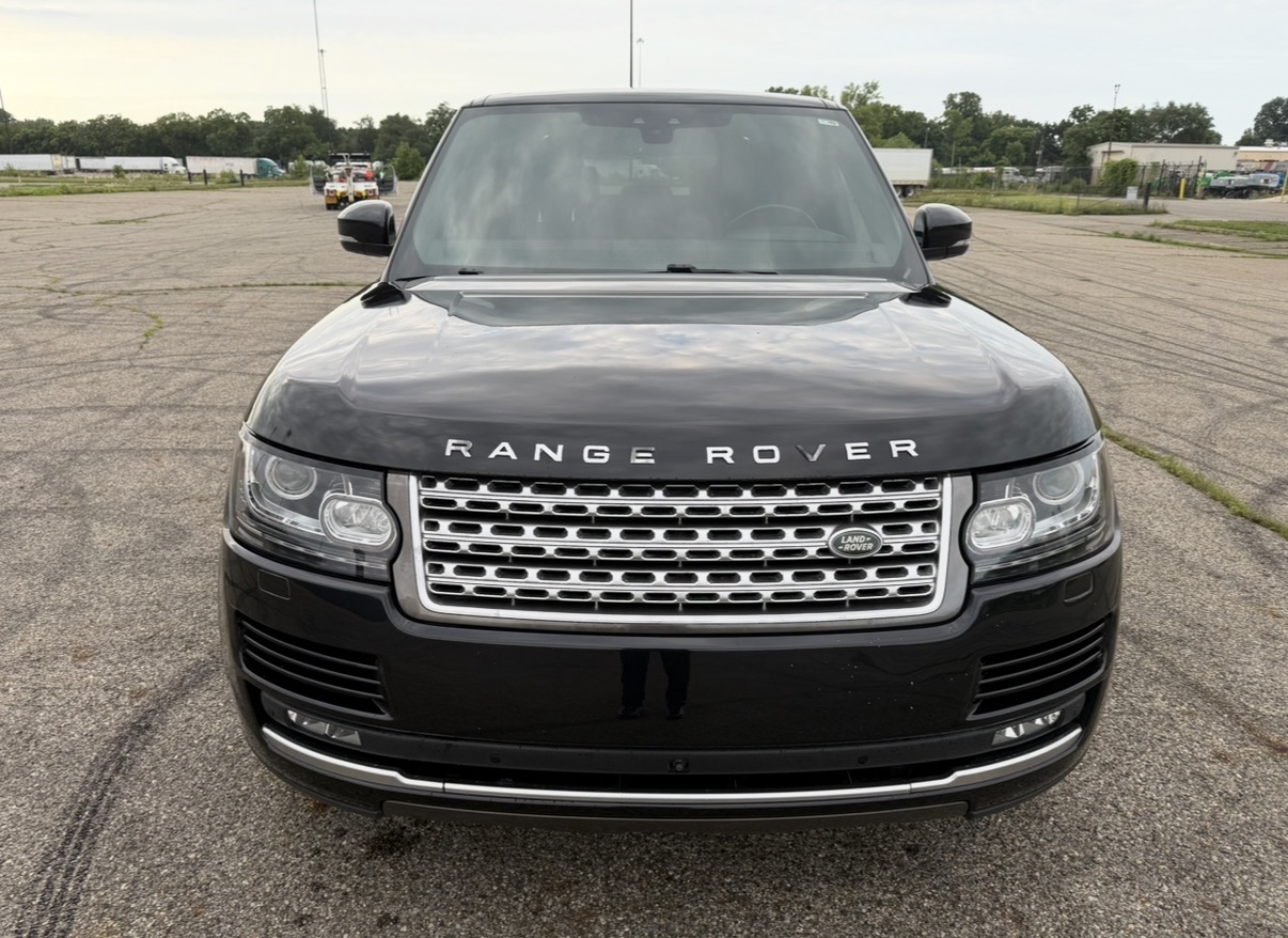 Used 2017 Land Rover Range Rover Long Wheelbase Supercharged AWD/4WD image 4