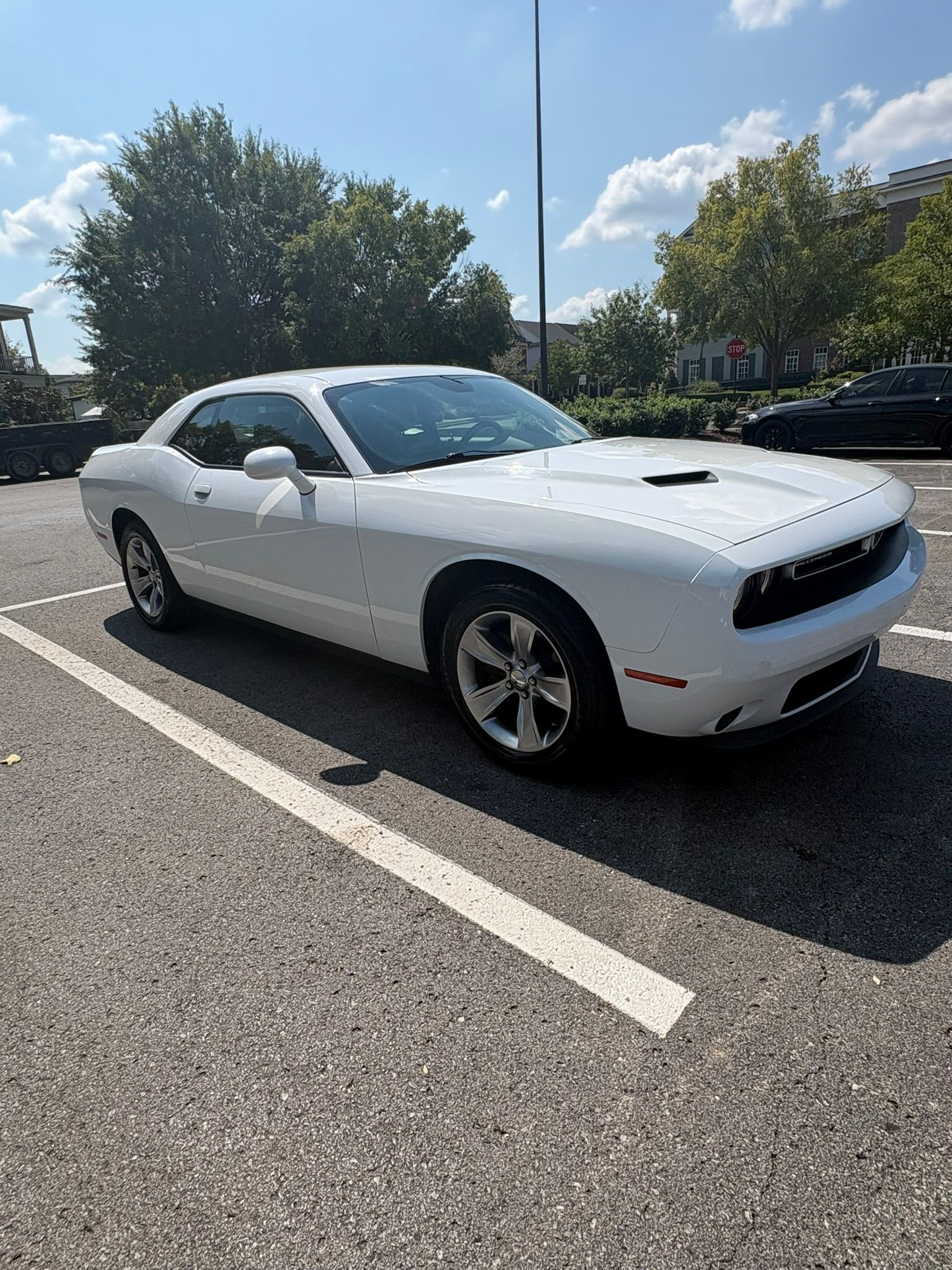 Used 2020 Dodge Challenger SXT RWD image 2