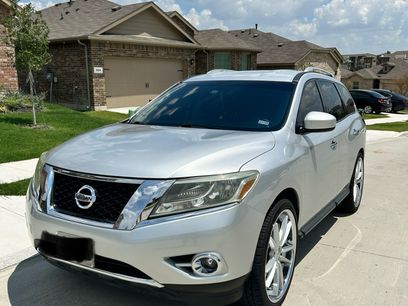 Used 2013 Nissan Pathfinder SV