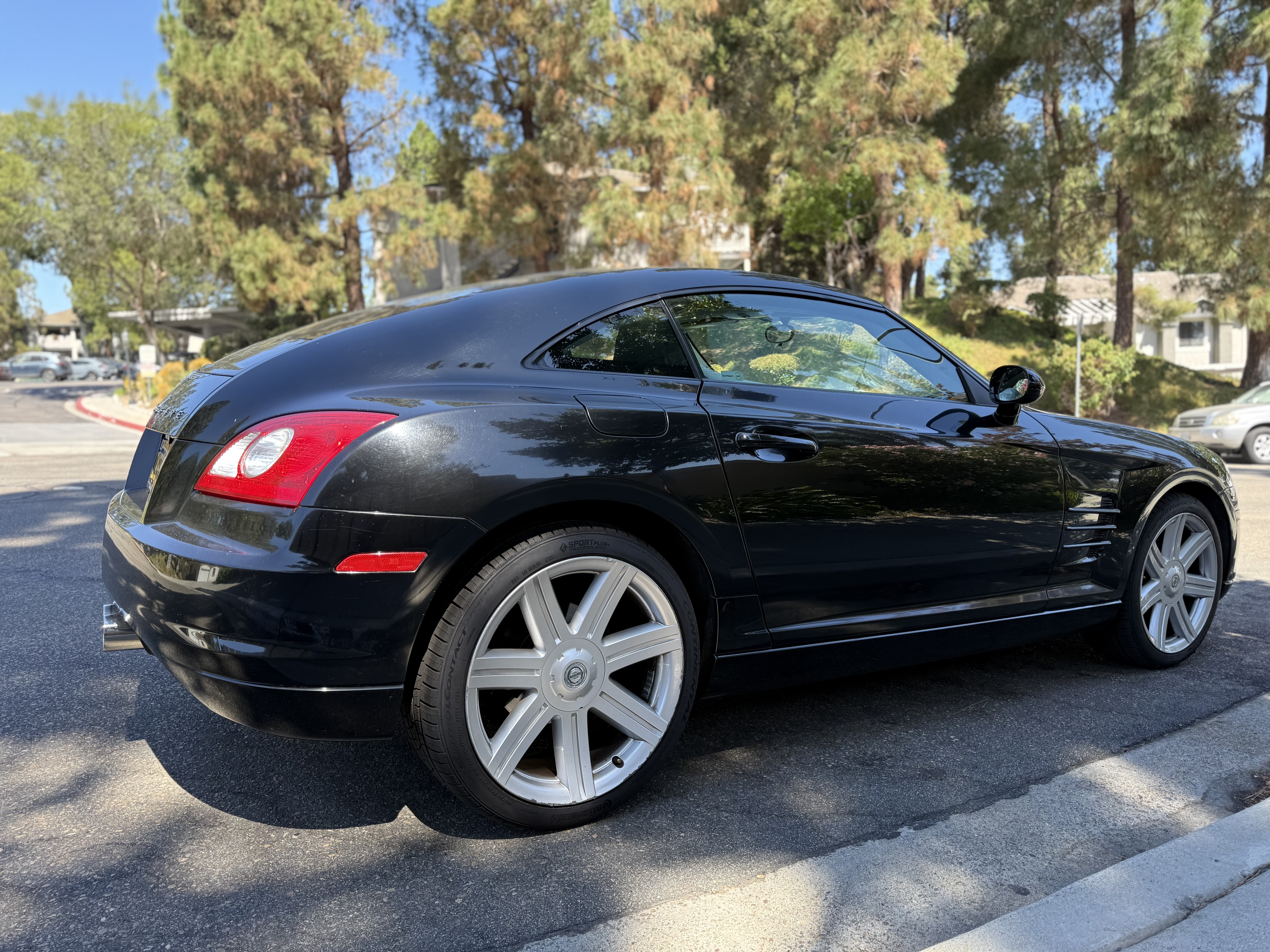 Used 2005 Chrysler Crossfire Coupe RWD image 1