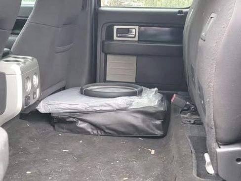 Used 2011 Ford F150 FX4 image 9