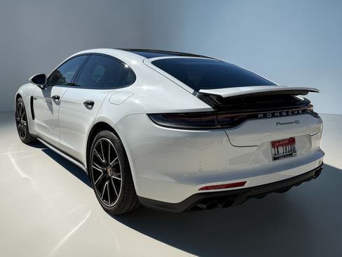 Used 2022 Porsche Panamera 4S image 5