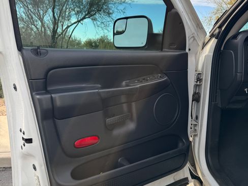 Used 2004 Dodge Ram 2500 Truck SLT w/ Trailer Tow Group image 15