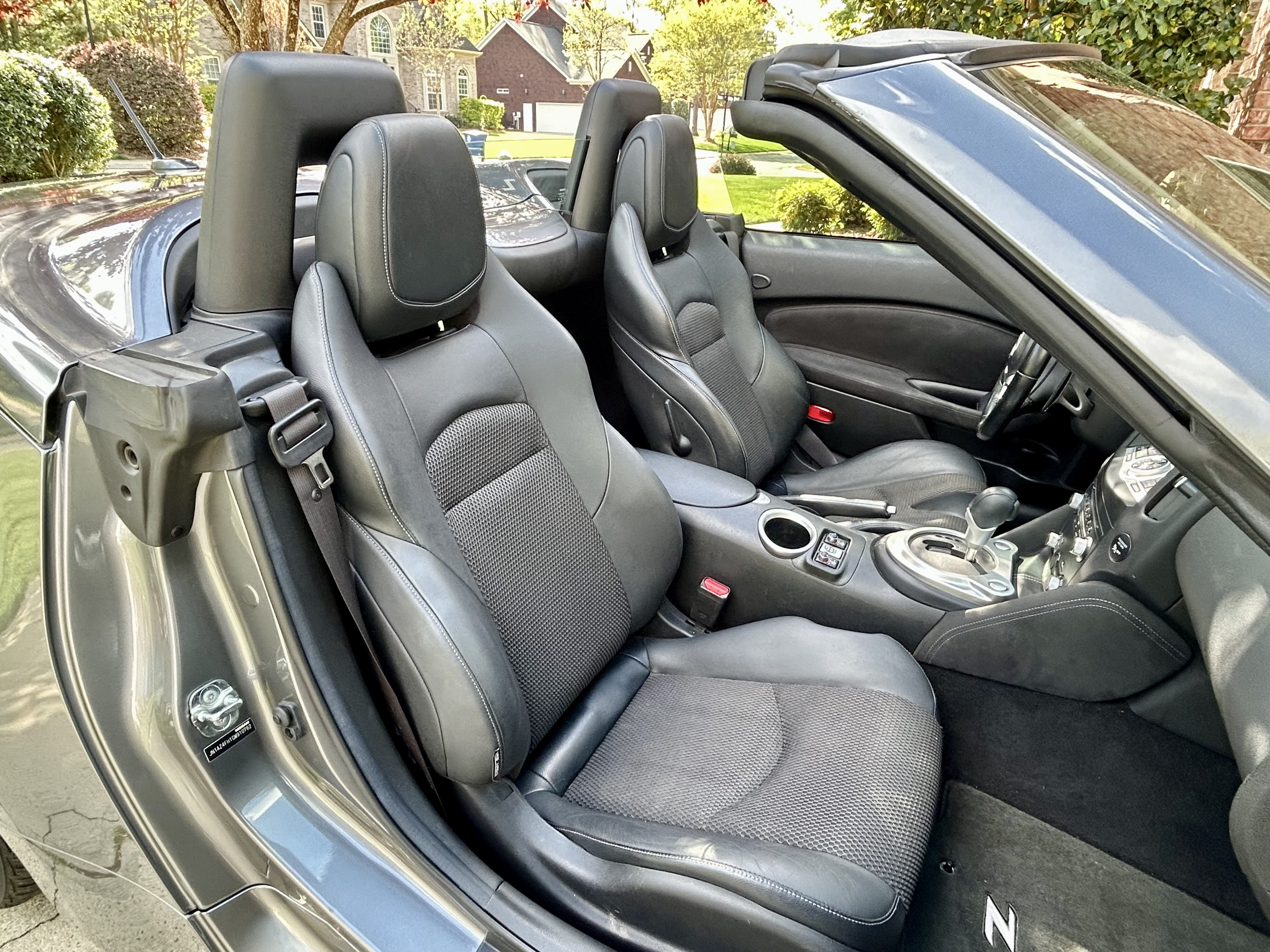 Used 2016 Nissan 370Z Touring RWD image 6