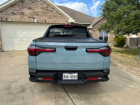 Used 2022 Hyundai Santa Cruz SEL w/ Activity Package image 8