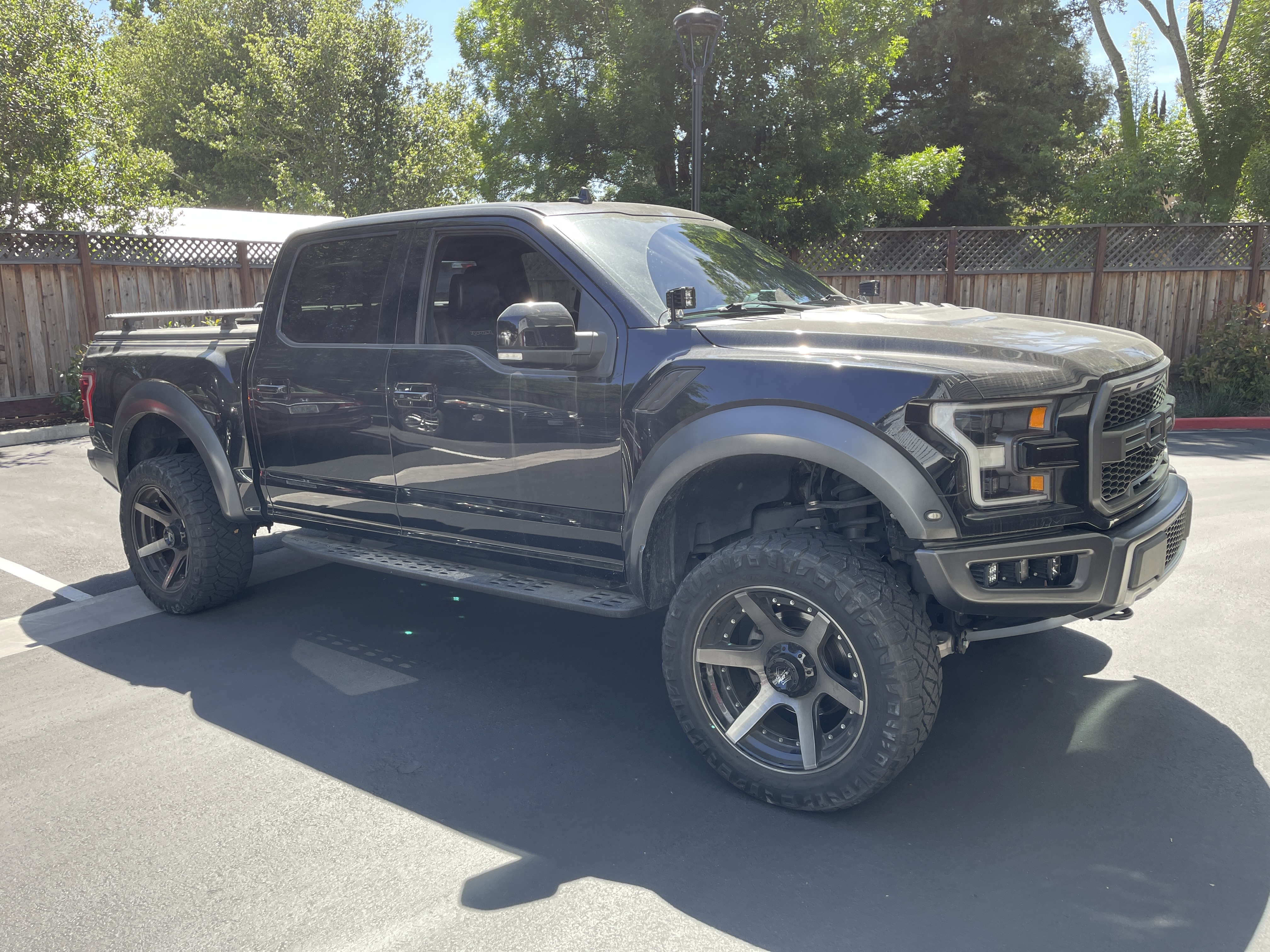 Used 2019 Ford F150 Raptor w/ Equipment Group 802A Luxury AWD/4WD image 10