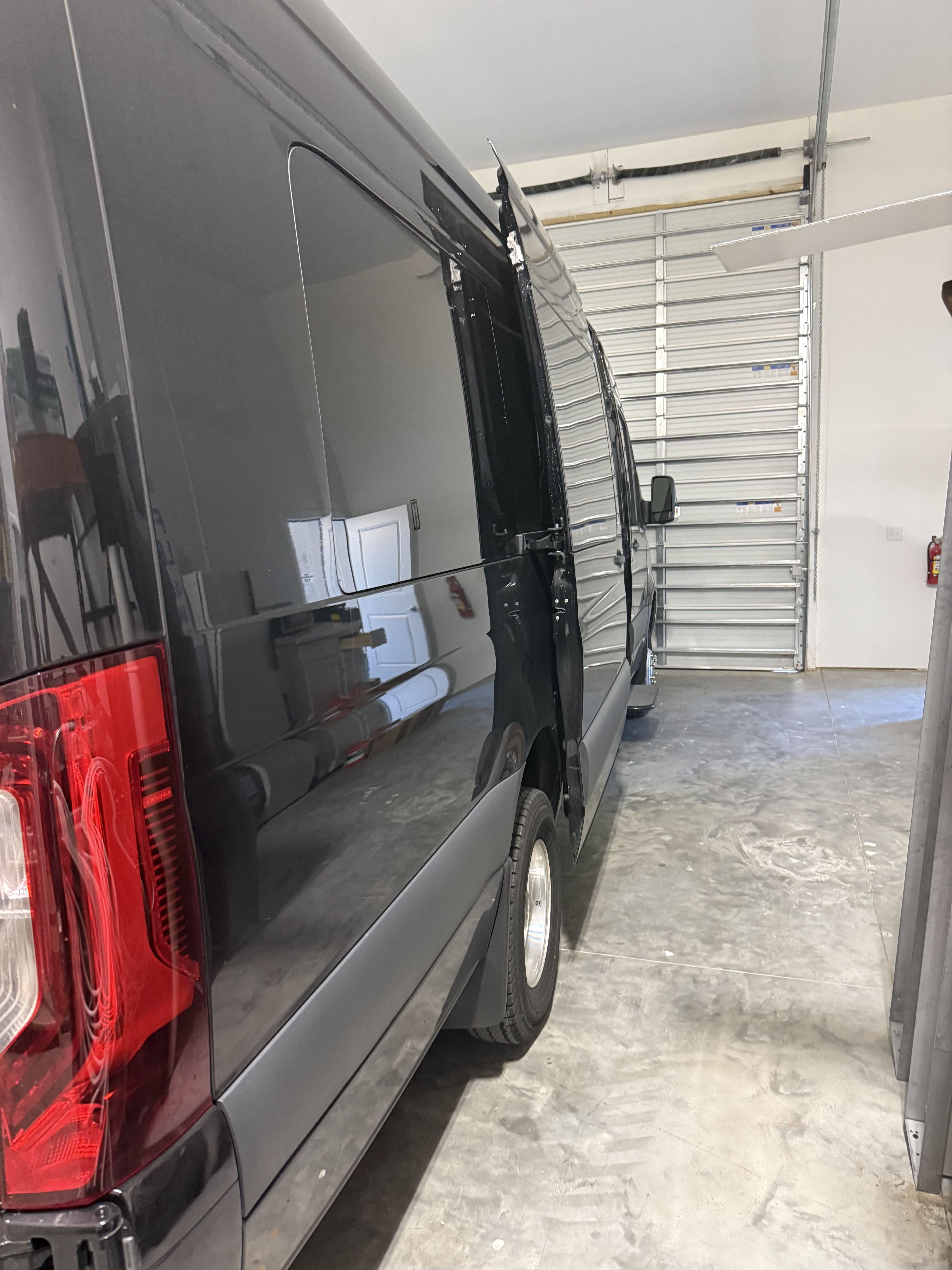 Used 2023 Mercedes-Benz Sprinter 3500 image 11