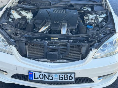 Used 2013 Mercedes-Benz S 550 S 550 4MATIC Sedan 4D image 12